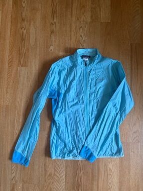 Patagonia Women's Light Blue Windbreaker Jacket